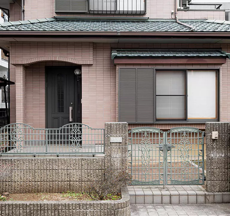 The Most Trusted Company to Sell Damaged House in Elmont